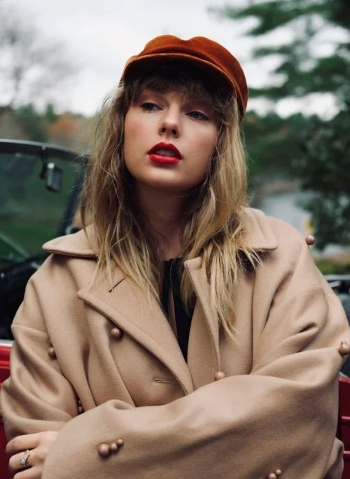 Red Taylors Version Brown Coat